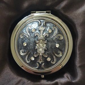 NEW** Argento Swarovski Compact Mirror